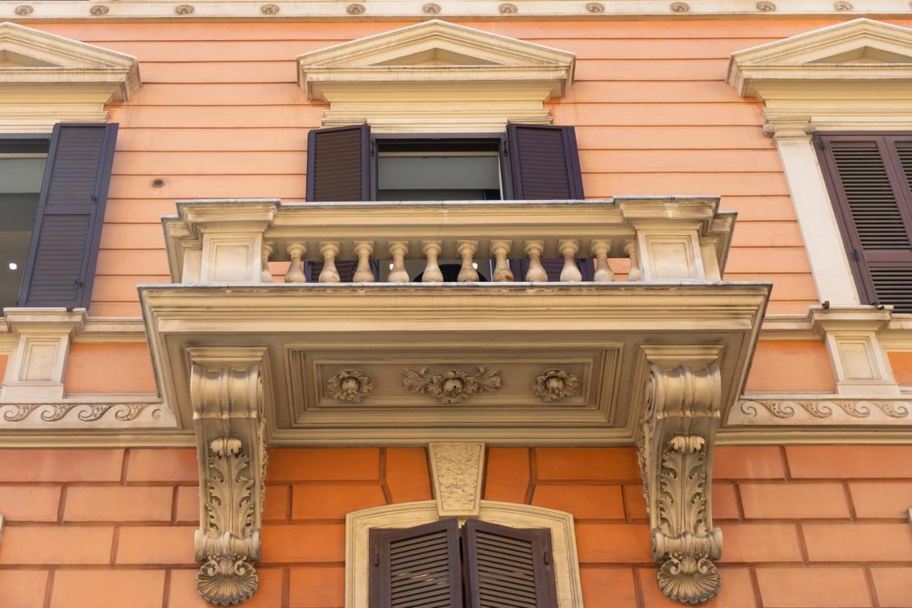 Elite Vatican Refuge Rom
